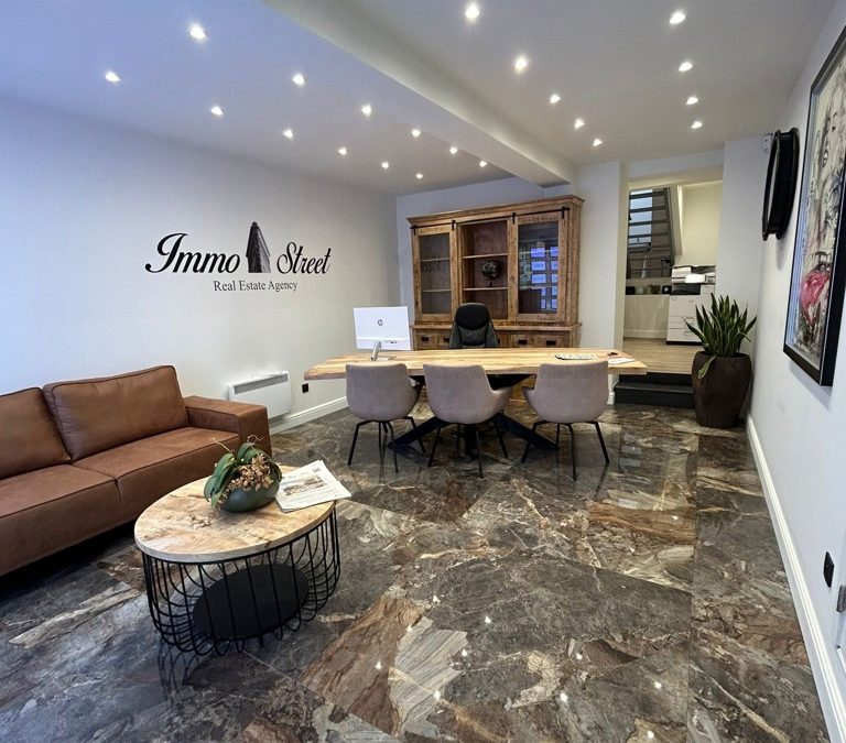 Commerce entièrement rénové à louer!